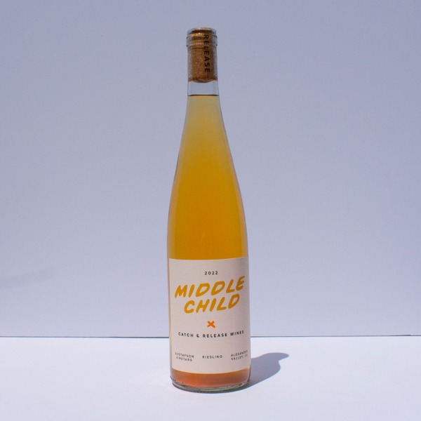 plp_product_/wine/catch-release-wines-middle-child-2022